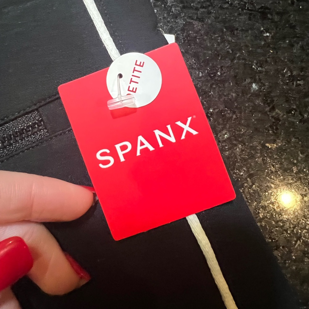 Spanx Ankle Piped Skinny Perfect Pant | Medium, Petite | Spanx Perfect Pant - Picture 6 of 10